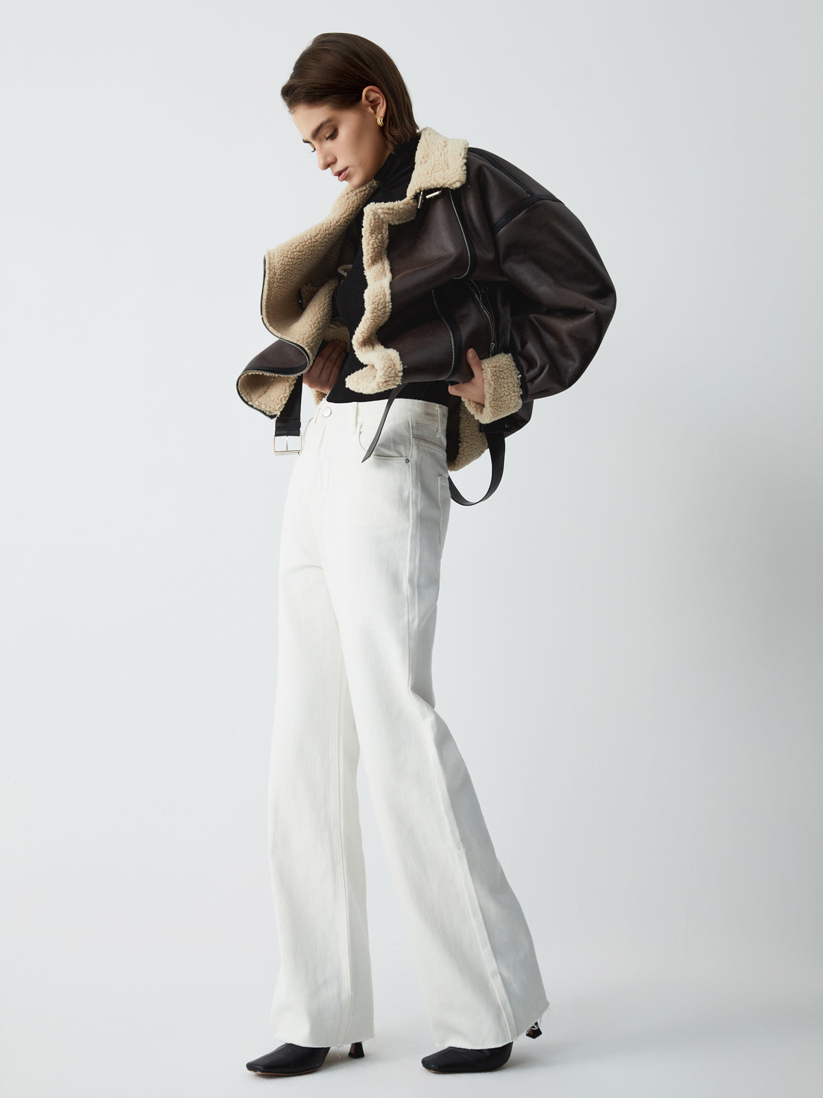 Klassische Fliegerjacke aus Lammfellleder mit Sherpa-Futter