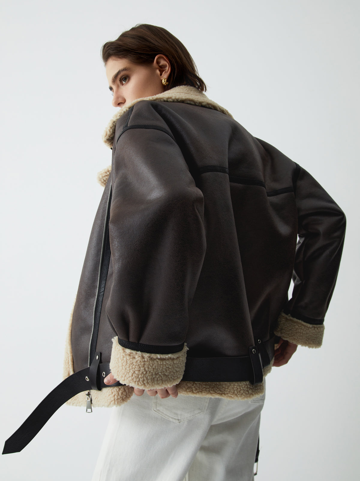 Klassische Fliegerjacke aus Lammfellleder mit Sherpa-Futter