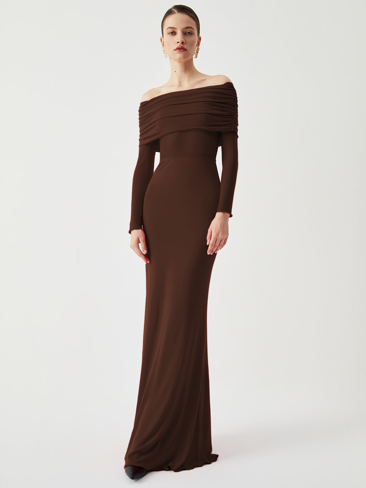 Halbtransparentes, schulterfreies, langärmliges Netzkleid