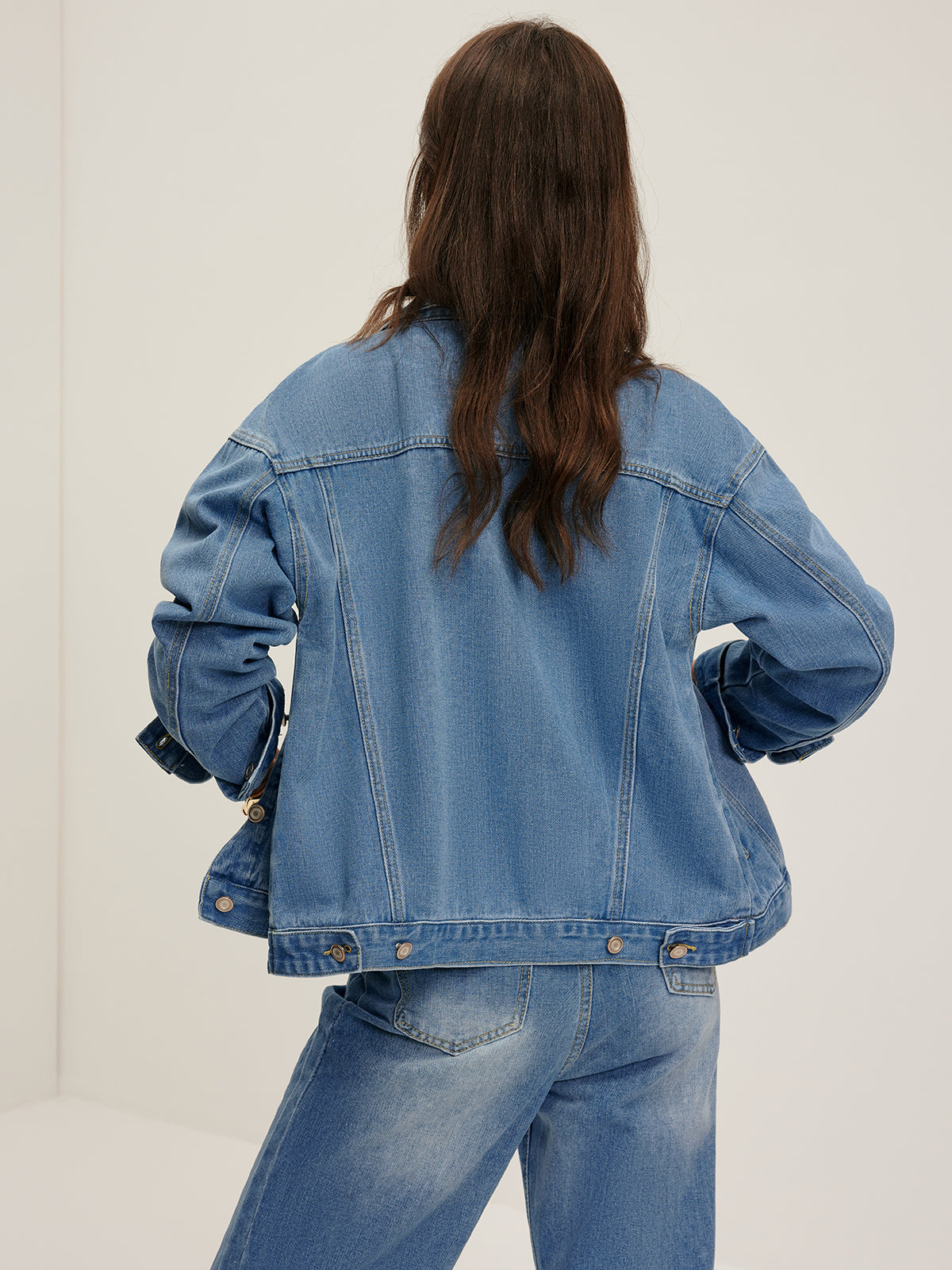 Denimjacka med slagfickor
