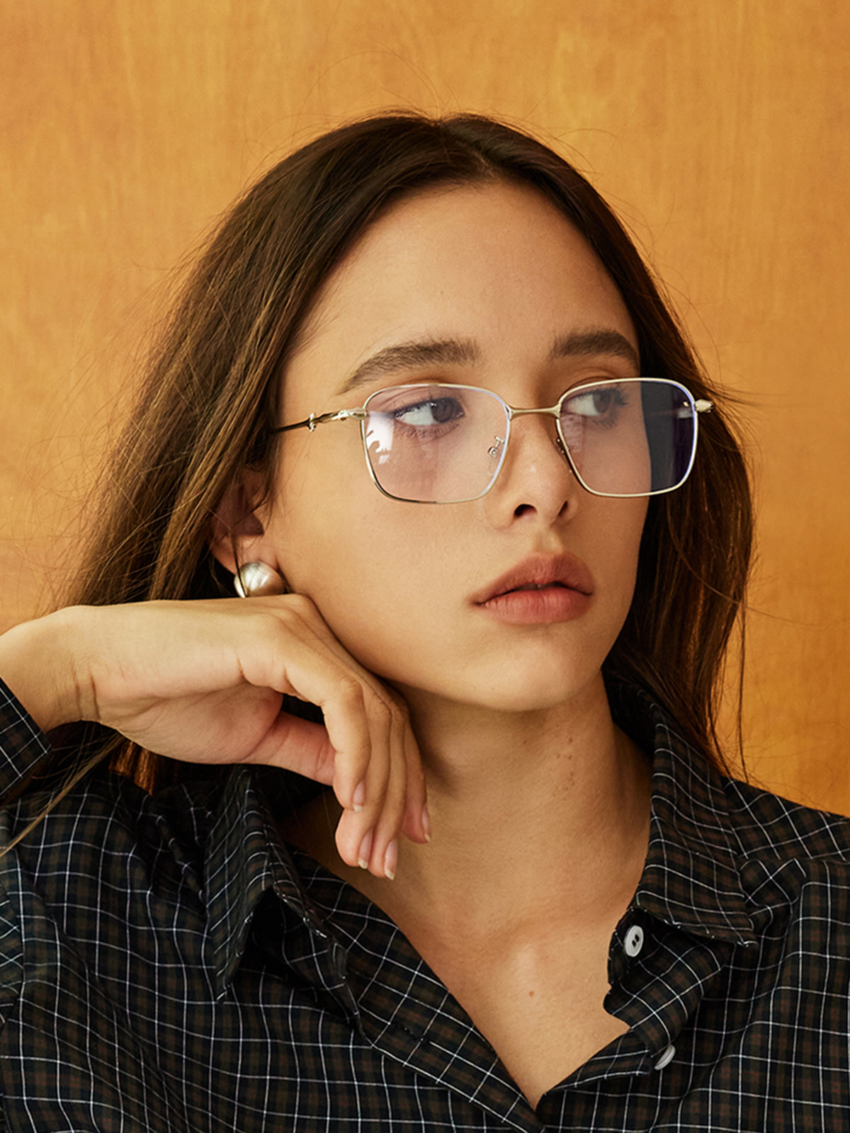 Elegante Brille in quadratischer Form