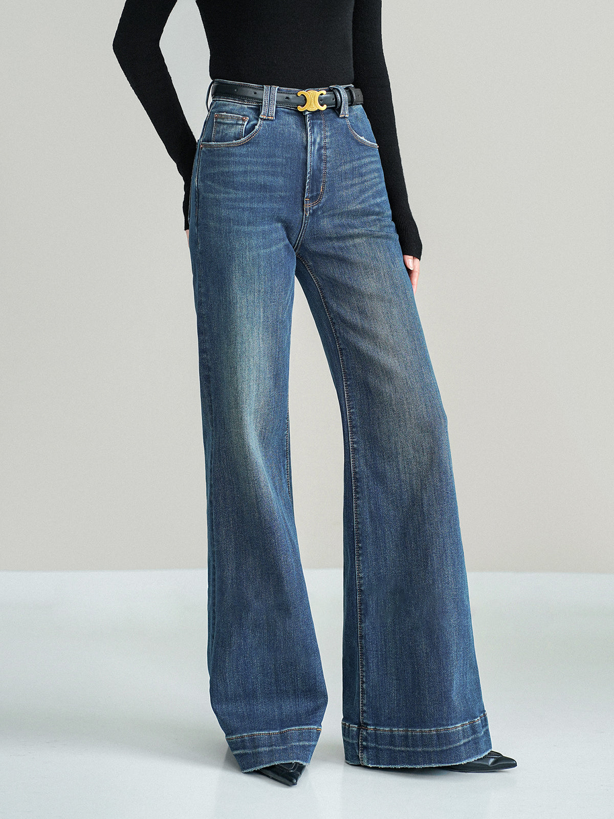 Bootcut-Jeans mit mittlerer Taille ohne Gürtel