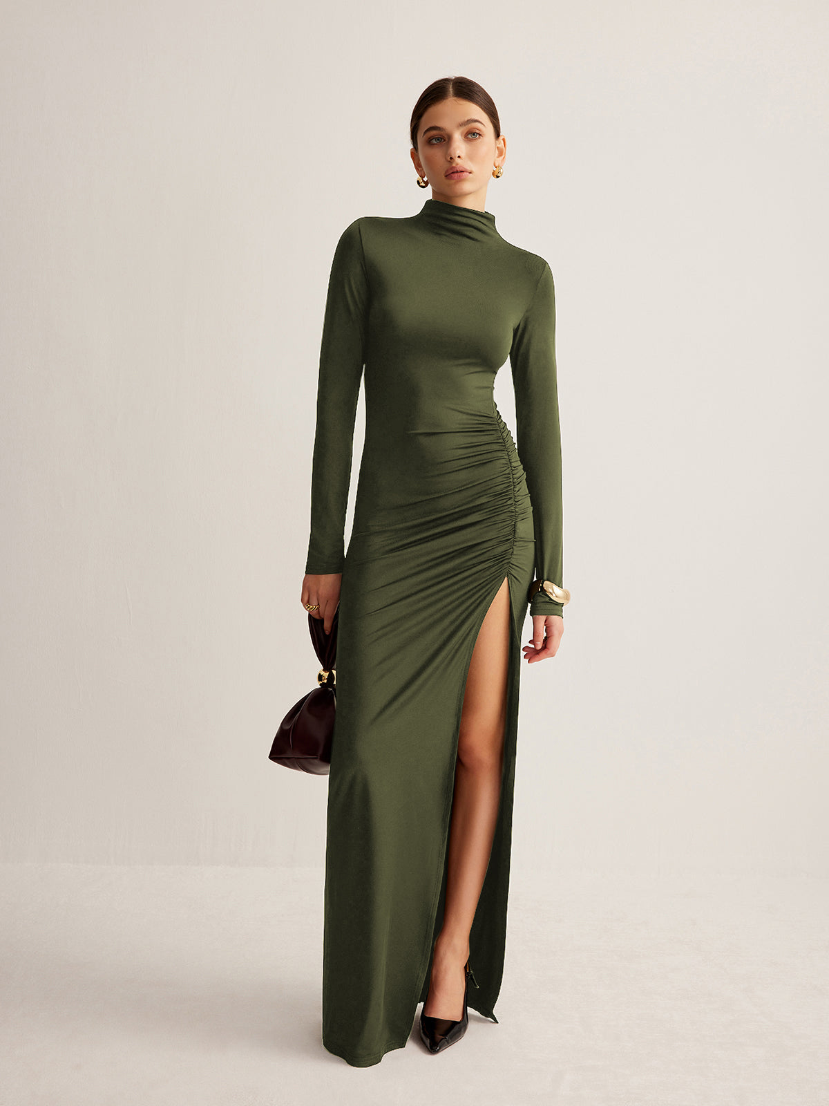 Jerseykleid mit Stehkragen, Plissee und Schlitz