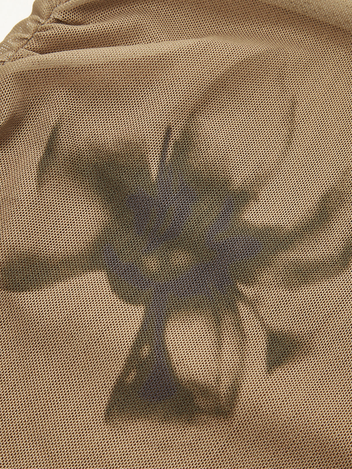 Tye Dye blommigt tryckt mesh-t-shirt