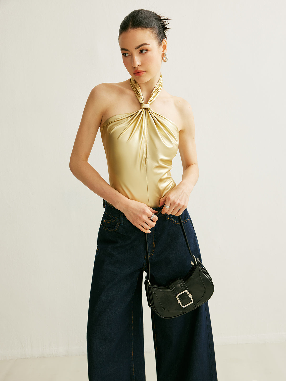 PU-Neckholder-Bodysuit mit überkreuztem Rücken