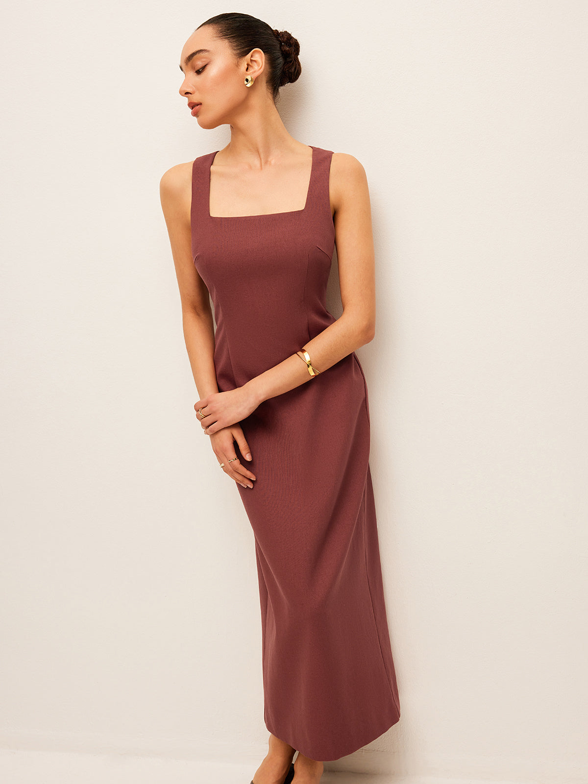 Kleid aus Baumwolle und Leinen mit Rückenschlitz