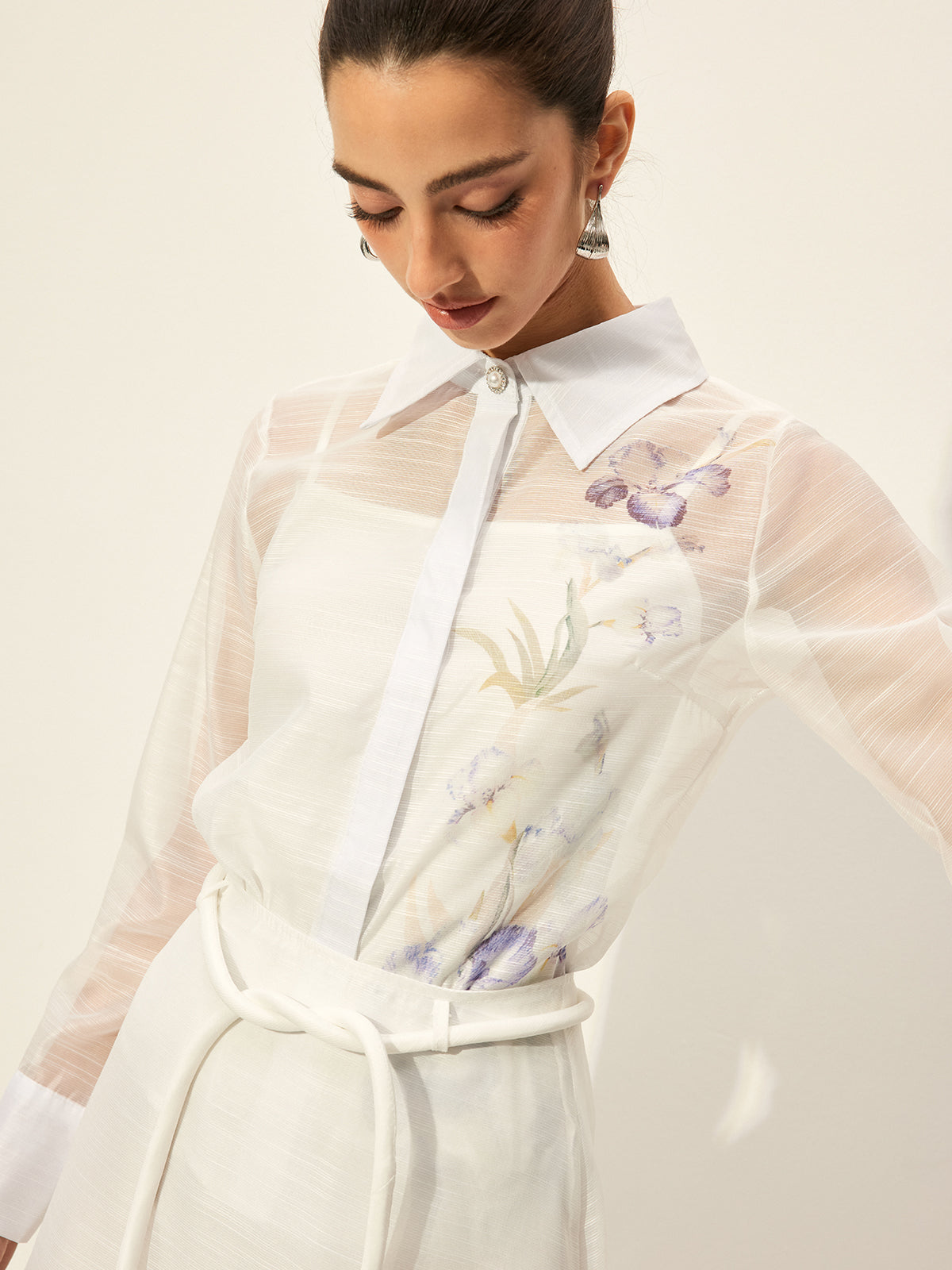 Halbtransparentes Rockset mit Blumenmuster und Taillenband