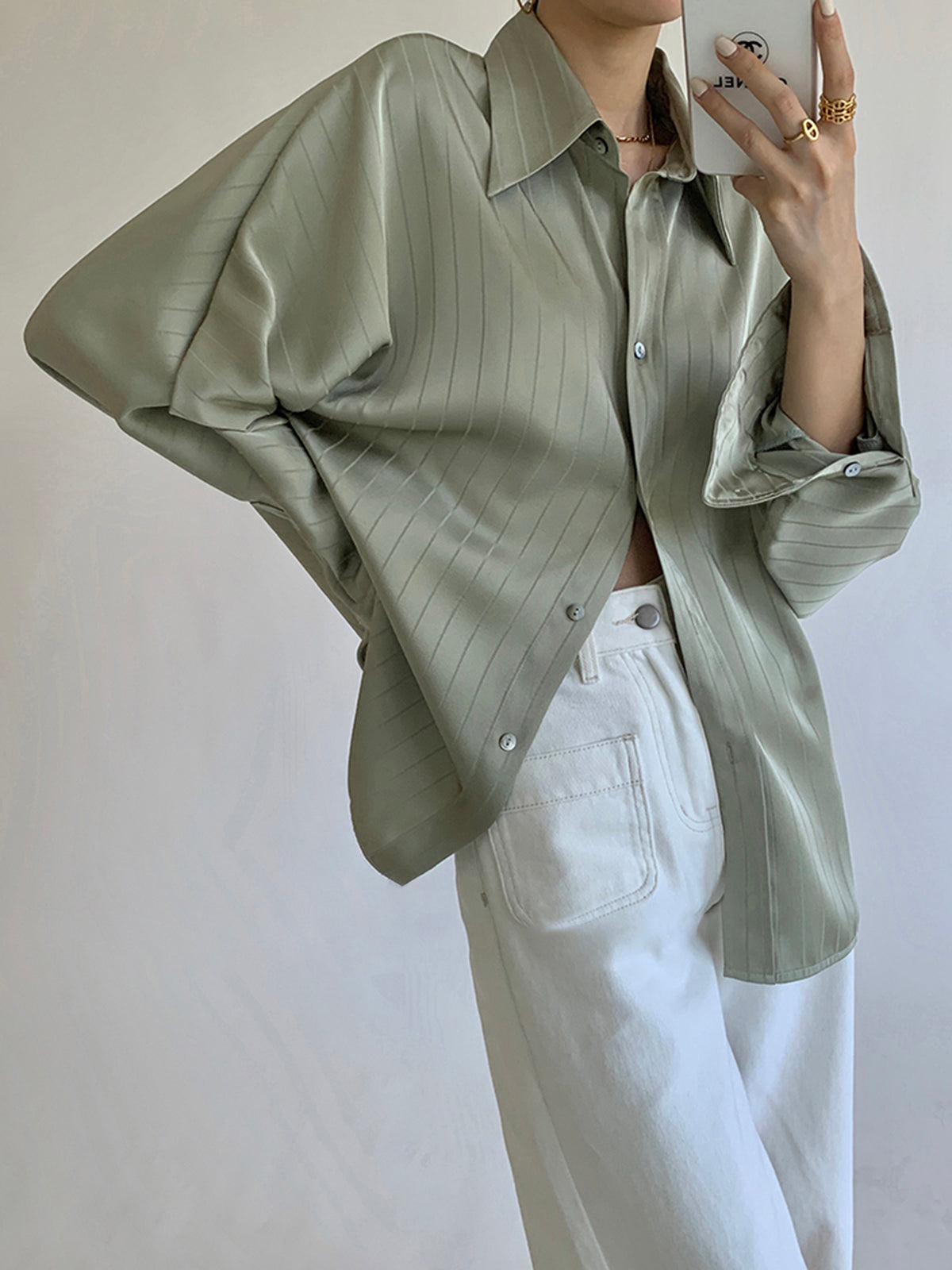 Charlotte Oversized Skjorta Med Knappar Och Krage 