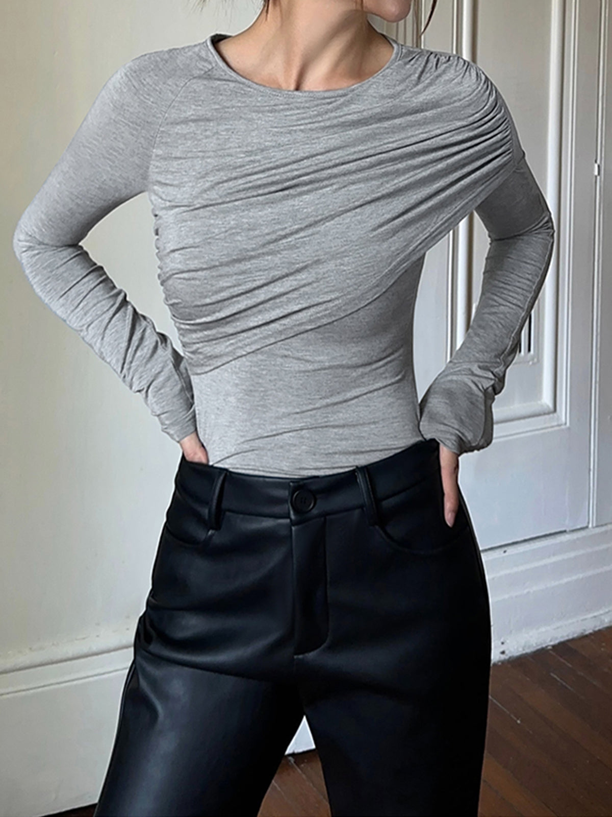 Layered Long Tie Plisserad Skjorta 