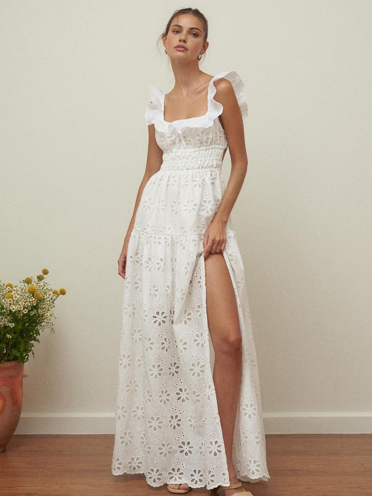 Sundrenched – Langes Kleid aus Baumwolle mit Ösenstickerei 