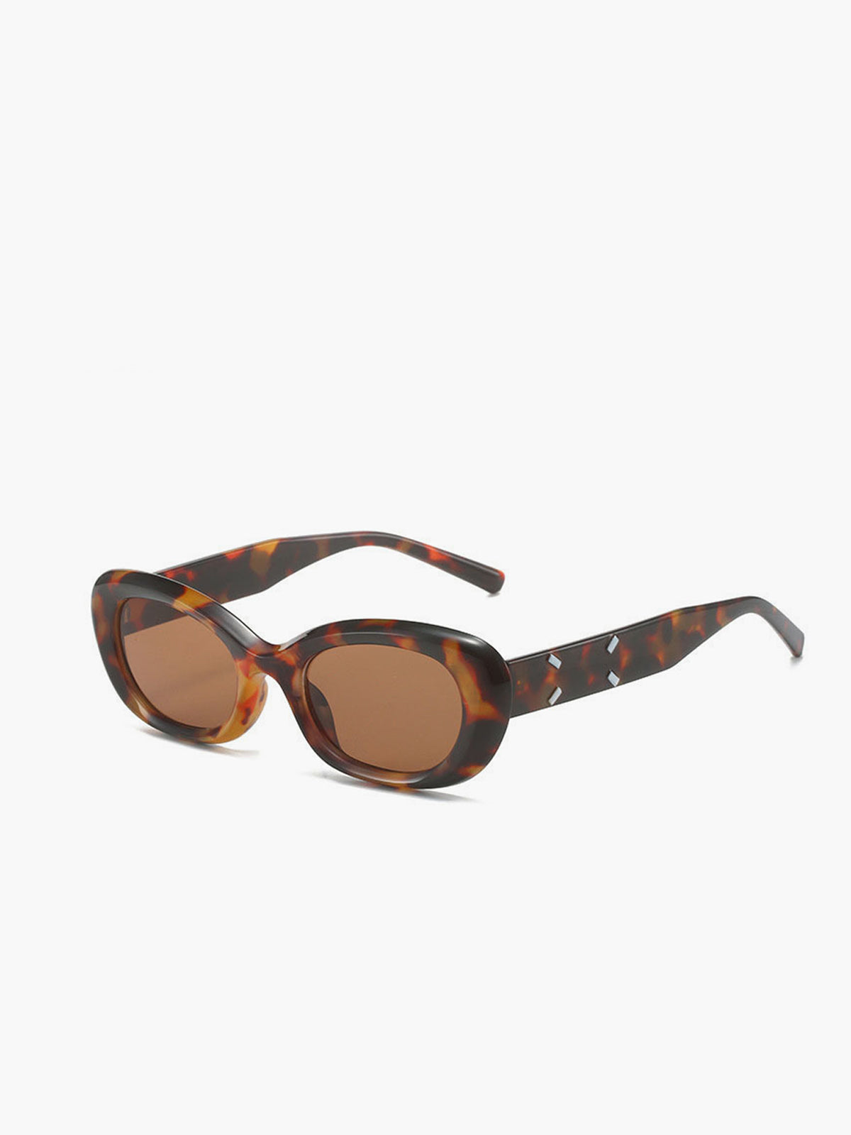 Abgerundete Sonnenbrille in Schildpattoptik 