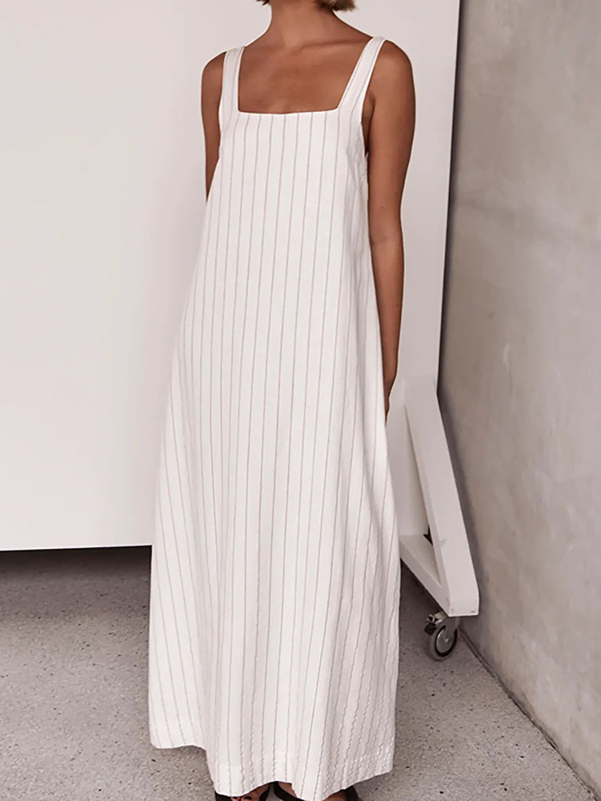 Gestreiftes langes Camisole-Kleid