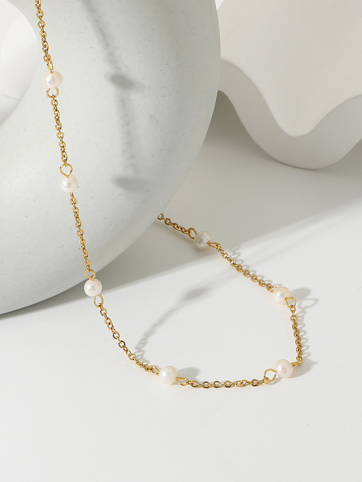 Perlenkette in Gold 