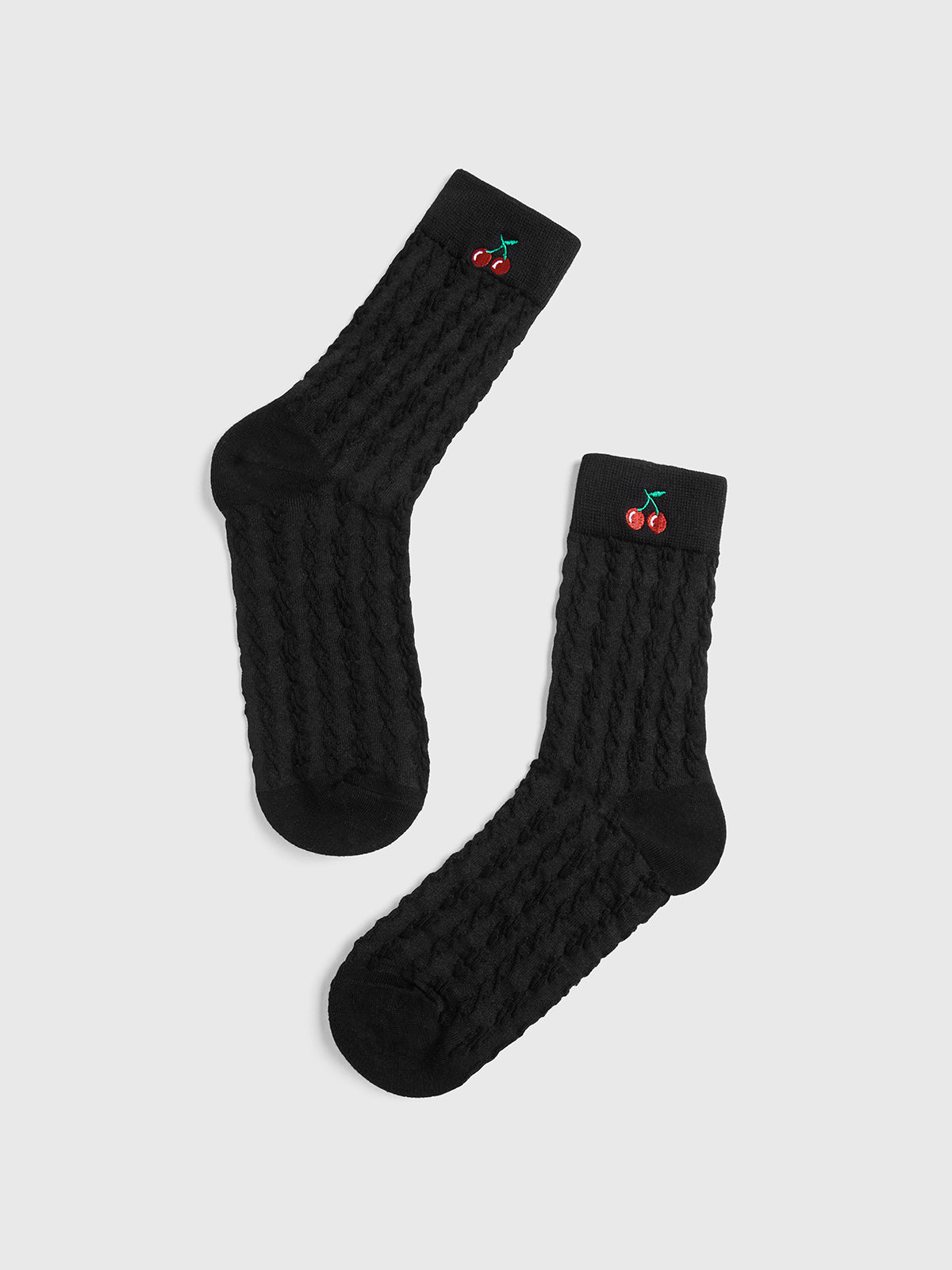Warme Socken mit Kirschstickerei 