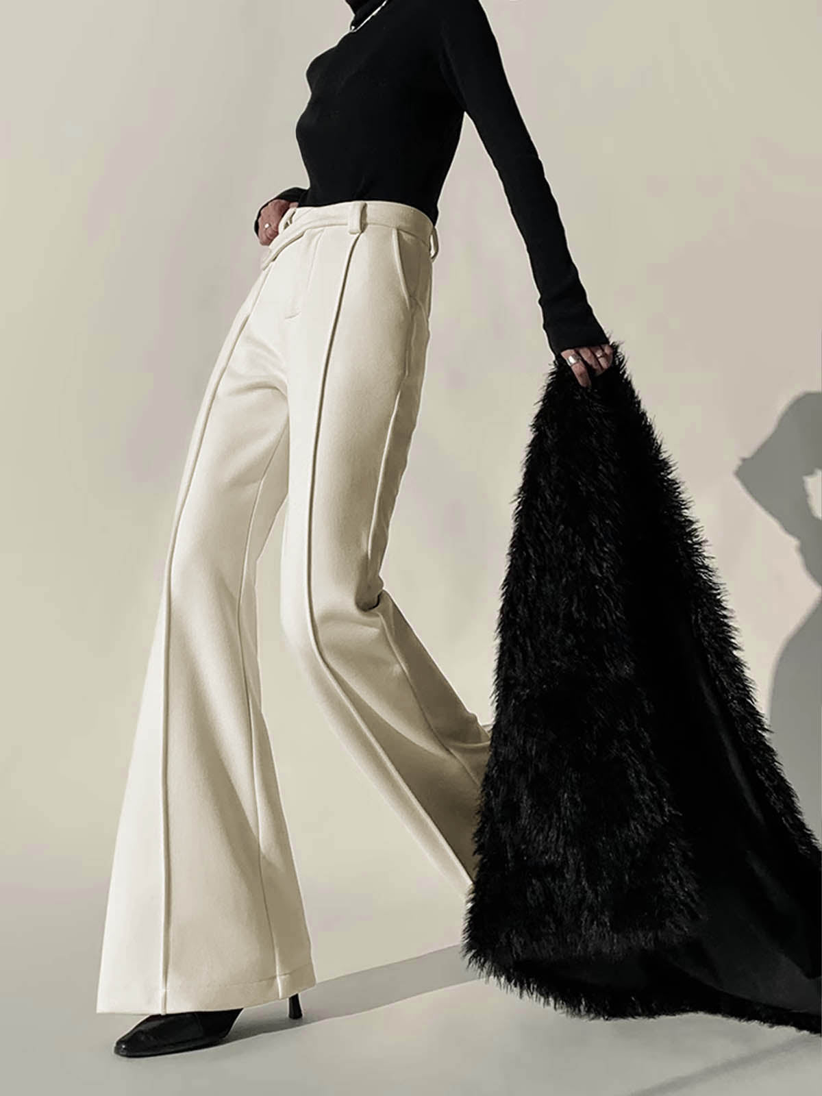 Schlichte High-Waist-Paspelhose