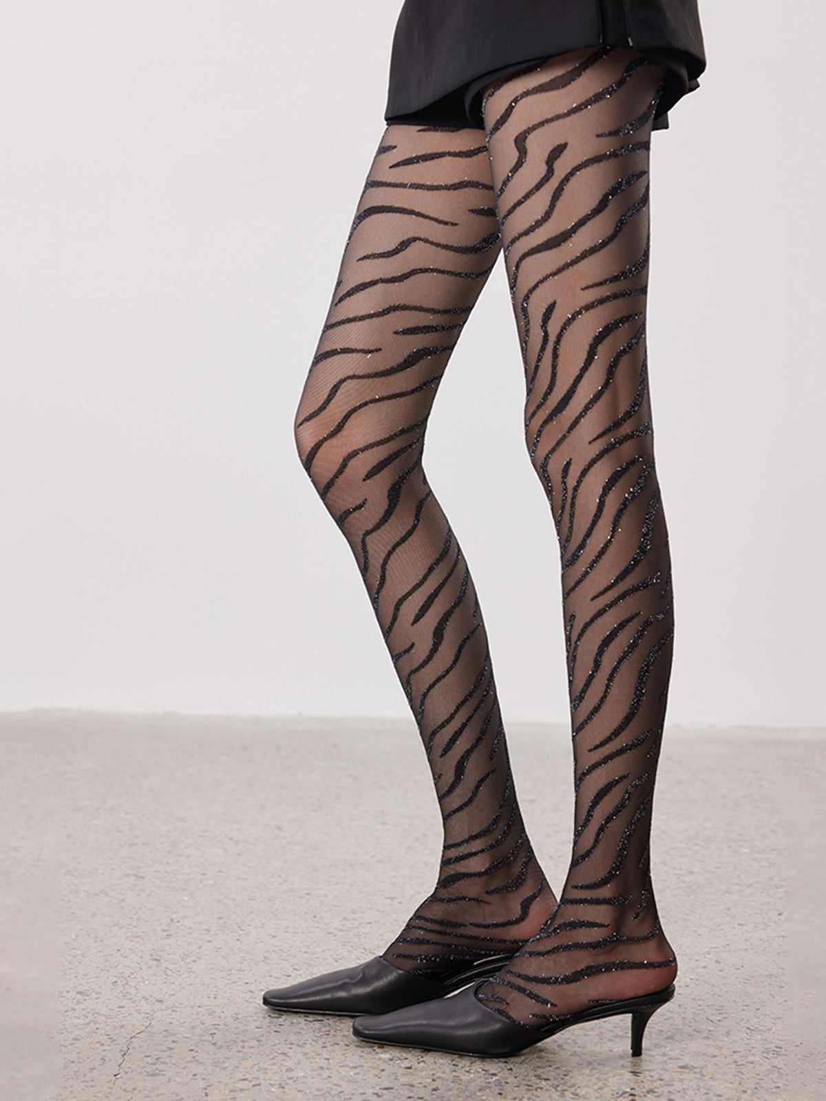 Transparente Strumpfhose mit Zebramuster 