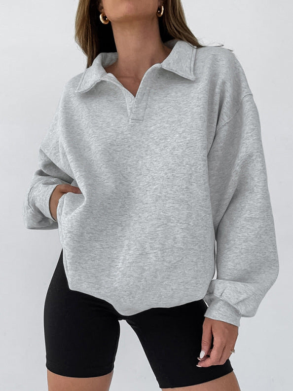Minimalistisches schlichtes Polo-Sweatshirt 