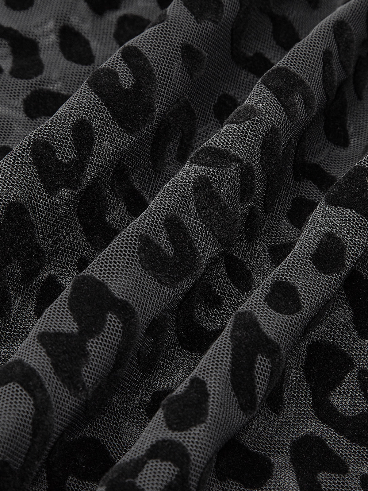 Leopardmönstrad t-shirt med skör passform
