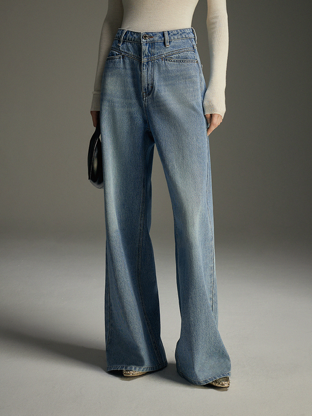 Jeans mit weitem Bein 