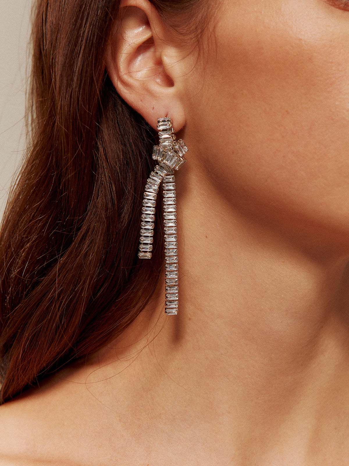 Ohrringe mit Strass-Quaste