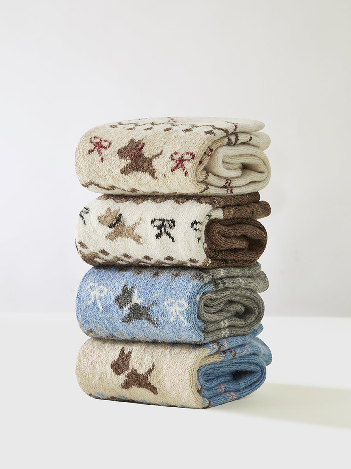 Socken aus Wollmischung mit Welpenmuster 