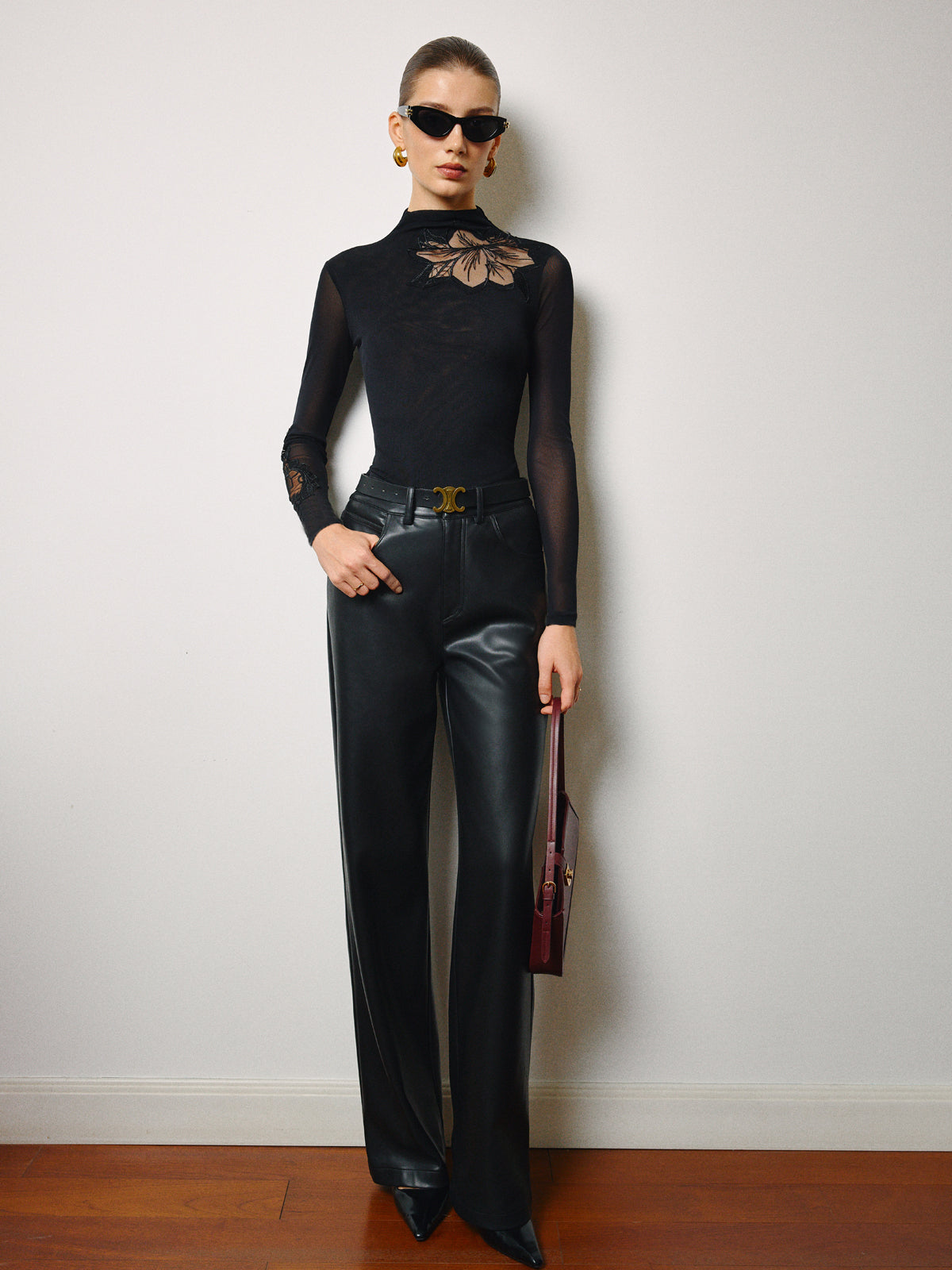 Halvtransparent mesh-blommig smal jerseytopp 