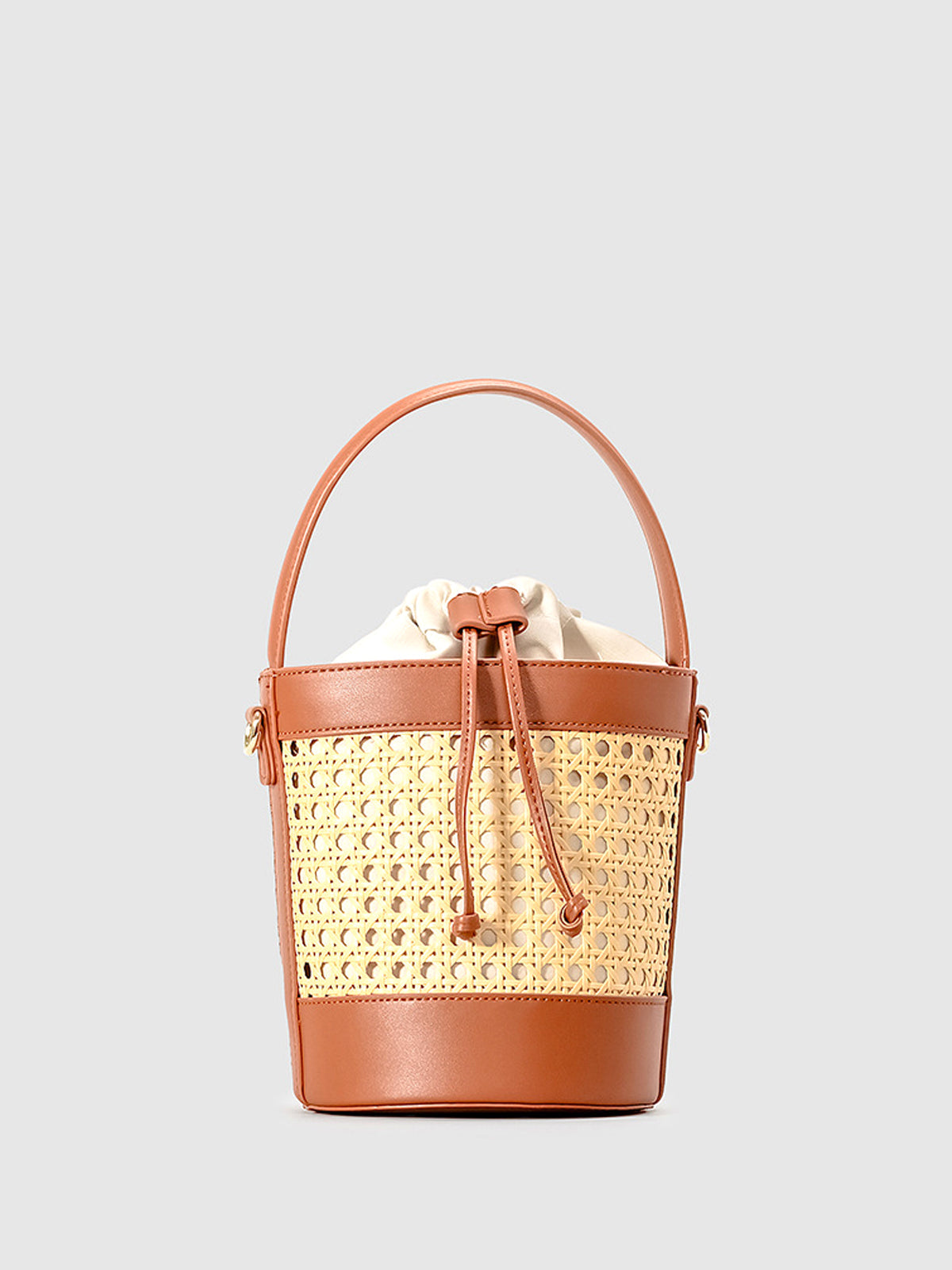 Beuteltasche mit Kordelzug und Rattan-Akzent 