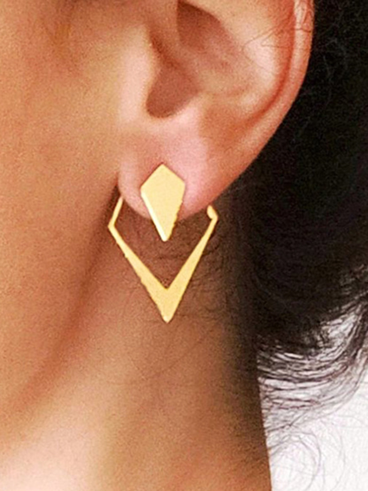 Geometrische V-förmige goldene Ohrstecker 
