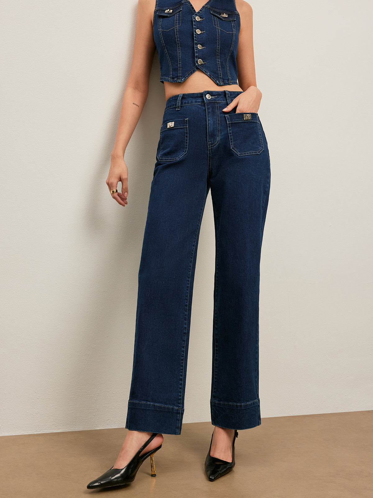 Klassische Jeans mit hoher Taille und geradem Bein 