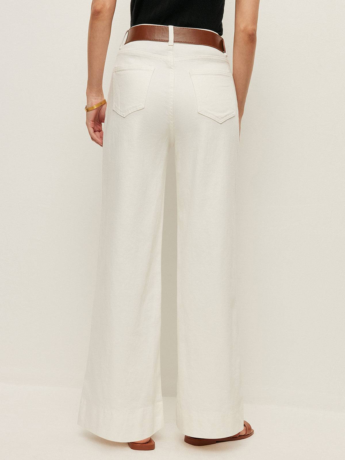 High-Waist-Hose mit Taschen und Gürtel 