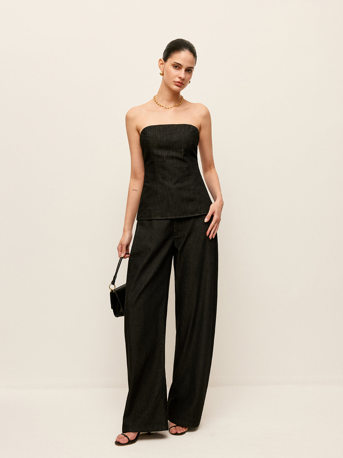 Hose mit mittelhoher Taille und Taschen ohne Gürtel 