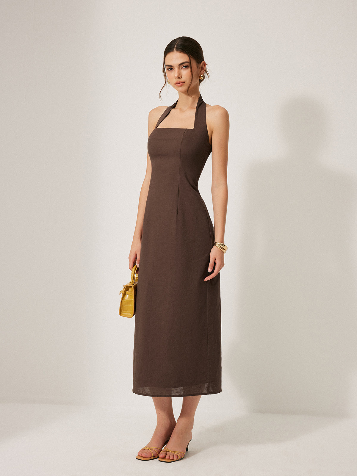Neckholder-Kleid aus Baumwolle und Leinen mit rückenfreiem Schlitz 