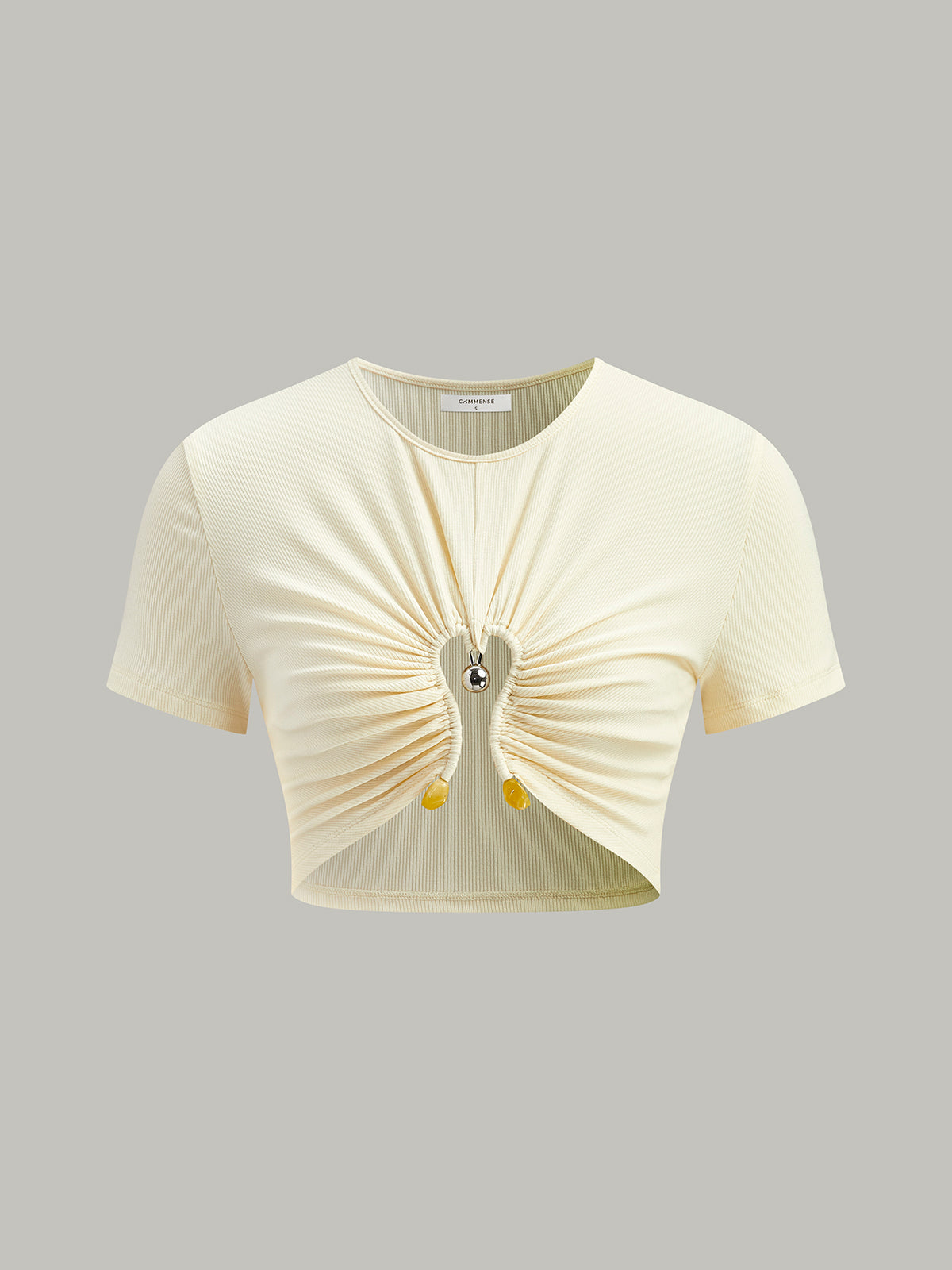 Ribbad t-shirt med utskuren rynk och metalldetalj 