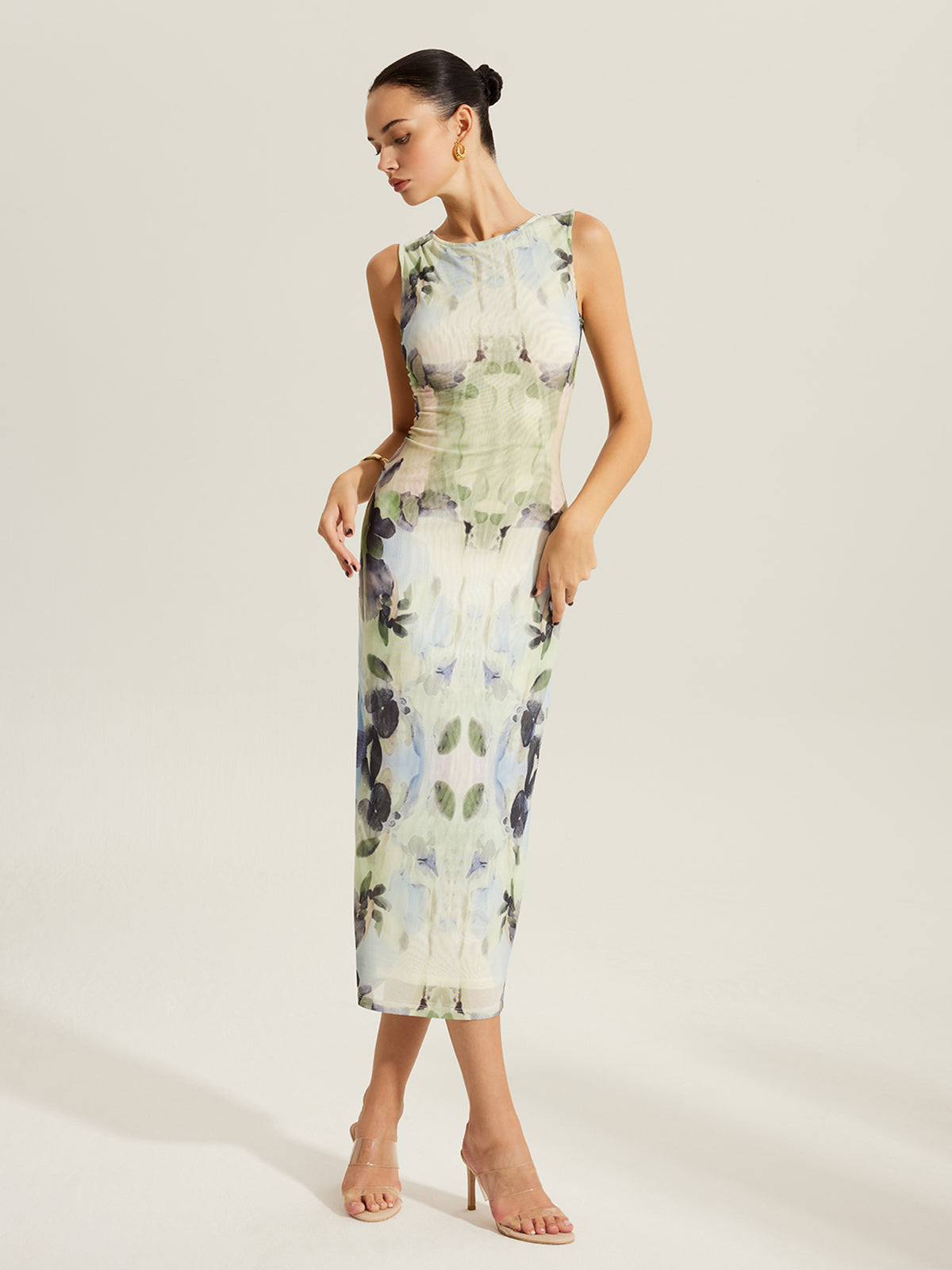 Ärmelloses Netzkleid mit Blumendruck 